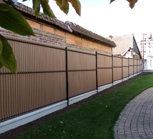 Installation de Treillis Soudé avec Occultant Composite par Dolleans Service 27 Installation de Treillis Soudé avec Occultant Composite par Dolleans Service 27