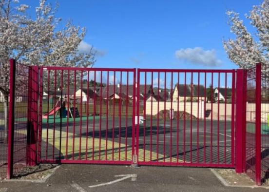 DOLLEANS SERVICE réalise la pose de panneaux à l’école Louise-Michel, Gaillon 27 